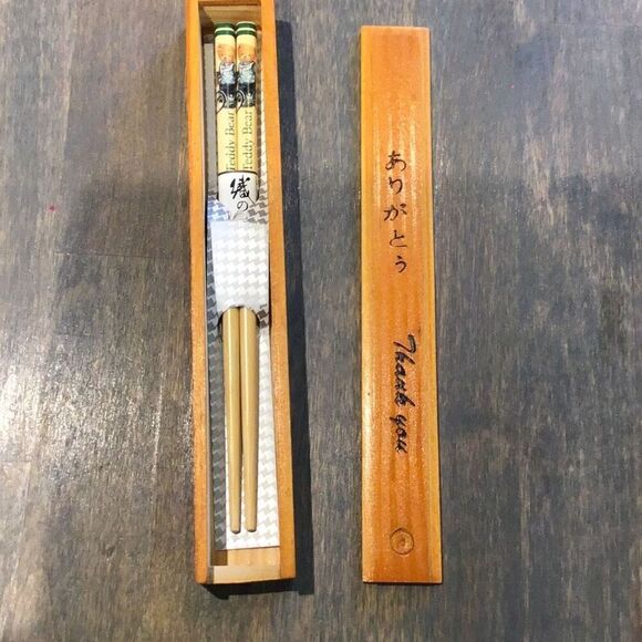 Chopsticks special Thank you Teddy Bear edition in carrying case - Picture 1 of 6